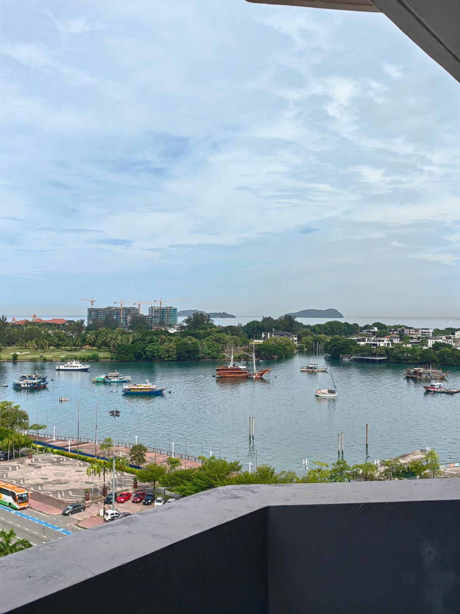 Town Condo - Marina Court Kota Kinabalu Eksteriør billede
