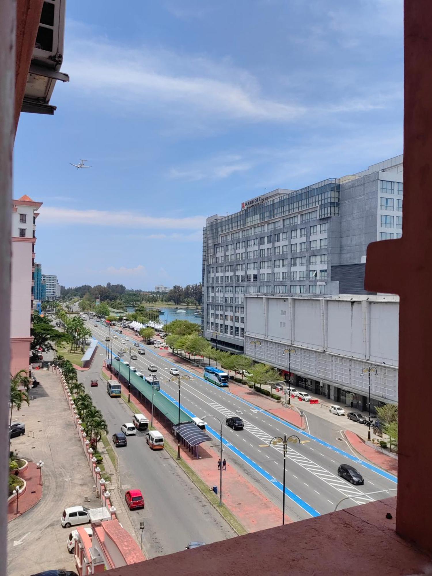 Town Condo - Marina Court Kota Kinabalu Eksteriør billede