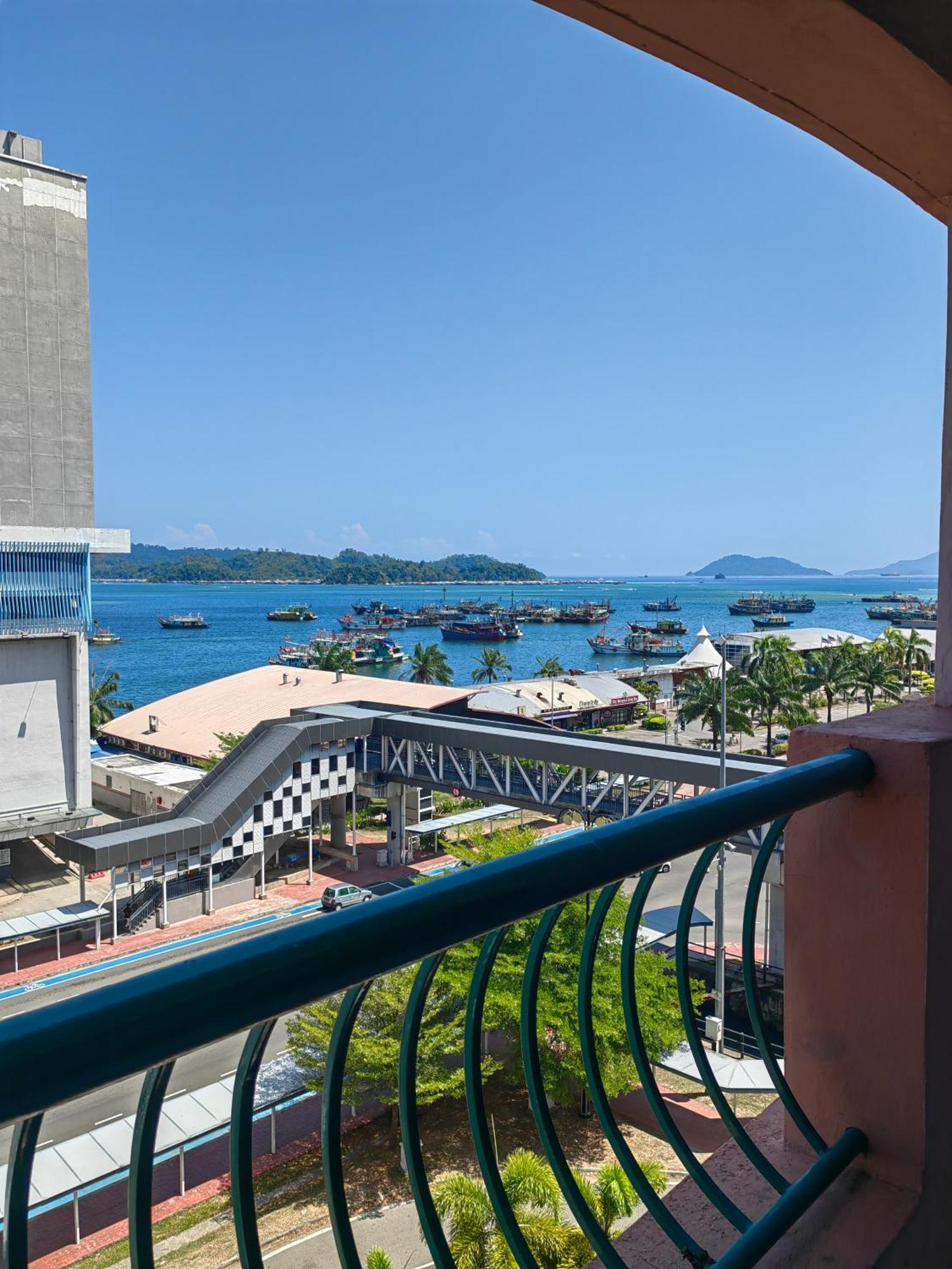 Town Condo - Marina Court Kota Kinabalu Eksteriør billede